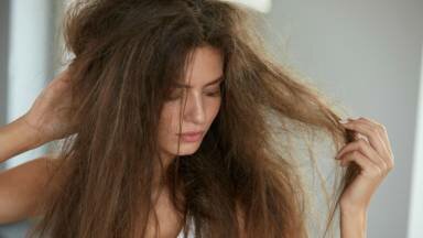 El shampoo de keratina que hará que el frizz se elimine de tu cabello