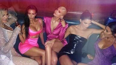 Los looks completos del clan Kardashian Jenner en la fiesta de cumpleaños de Kylie
