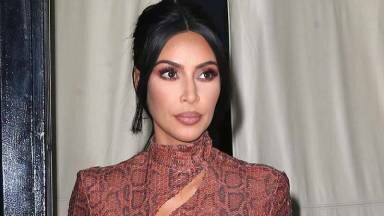 Kim Kardashian impacta con nuevo look ¡ahora es pelirroja!