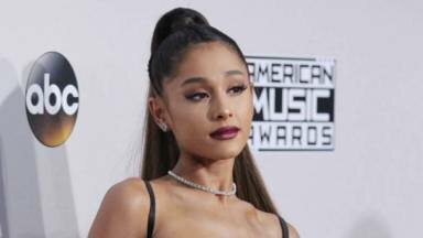 ¿Ariana Grande se declaró bisexual con su nueva canción ‘Monopoly’?